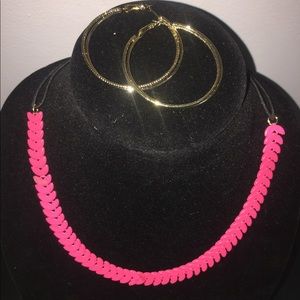 Necklace & earrings brand new
